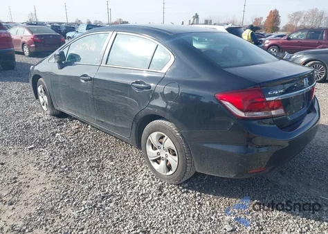 2015 Honda Civic Lx z USA, uszkodzony, nr VIN 19XFB2F57FE116038